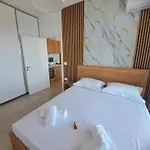 Prestige Hill Apartamento *
